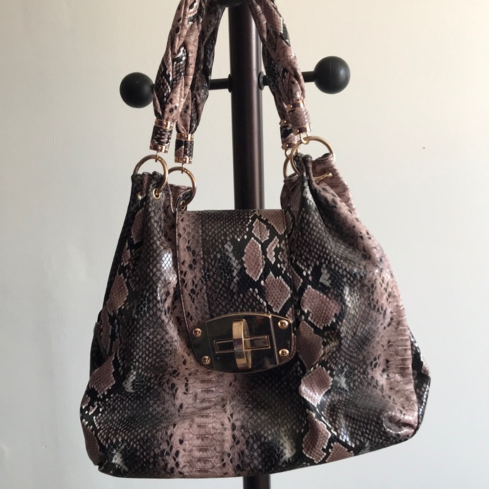 Pink/Black purse